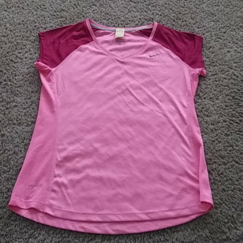 Women's Nike DRI-FIT Shirt